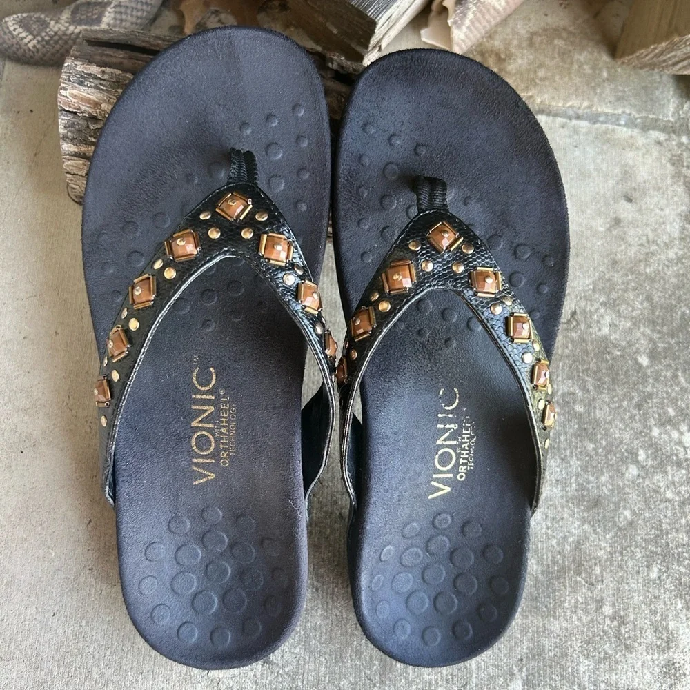 VIONIC Rest Floriana Black toe post Sandals w/Eye-Catching Beaded Design Sz-6. N